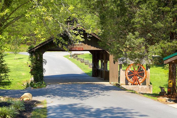 Bearly Lovers Gatlinburg Exterior photo