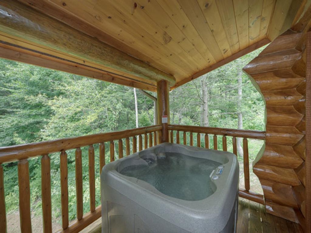 Bearly Lovers Gatlinburg Exterior photo