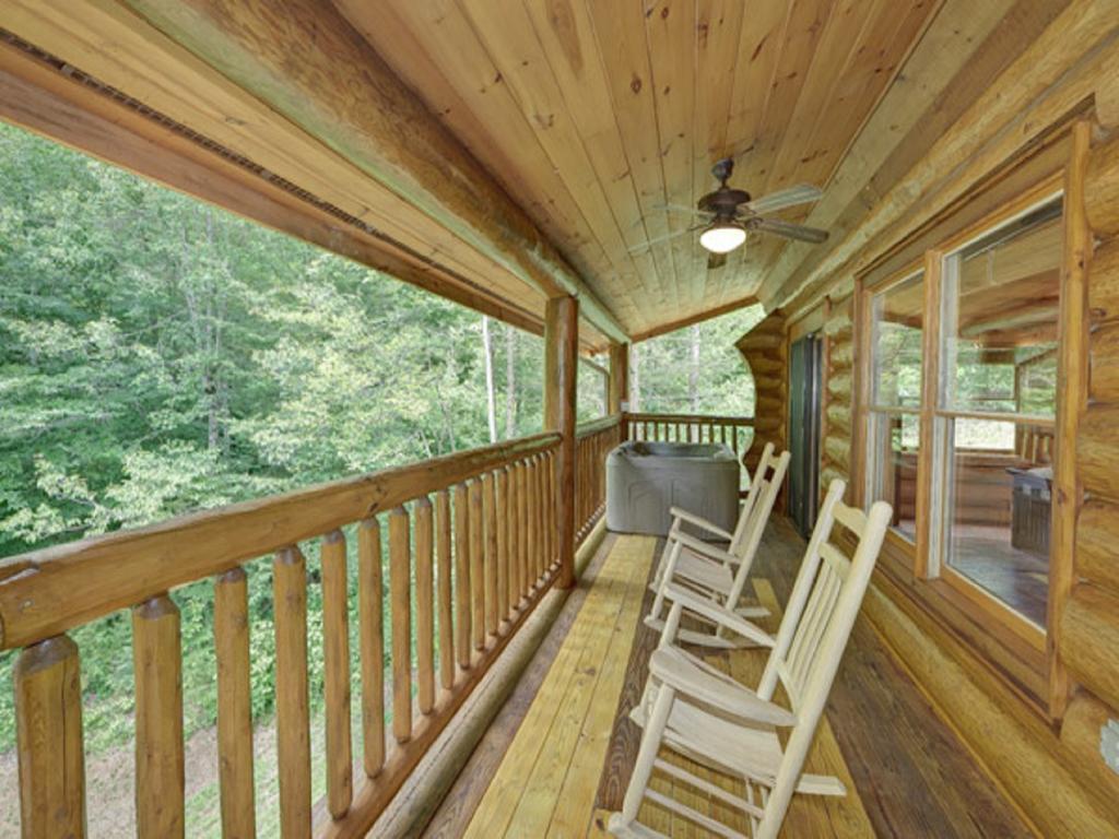 Bearly Lovers Gatlinburg Exterior photo